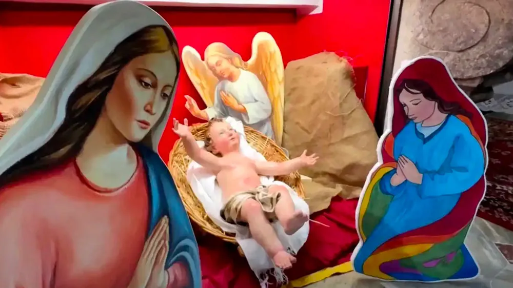 Same Sex Nativity Scene Angers Conservatives In Italy As Blasphemous