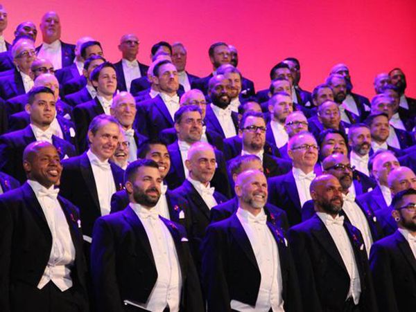 Choral Response: SF Gay Men's Chorus Brings Holiday Music