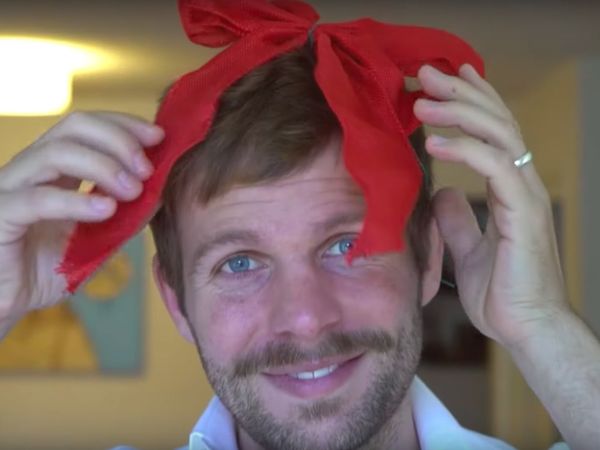 Watch: With Sexy New Video, Tom Goss Gives Fans an Upbeat Christmas Gift