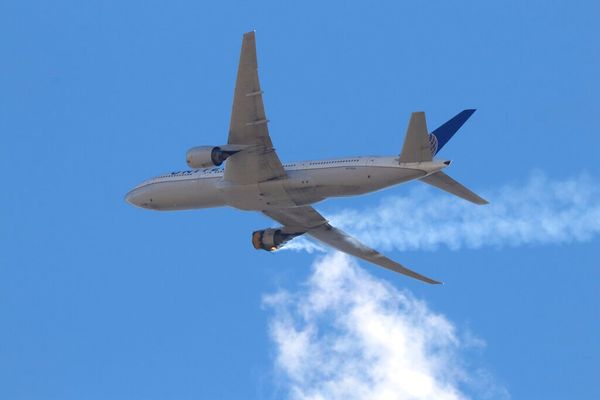 Boeing: 777s with Engine That Blew Apart Should Be Grounded