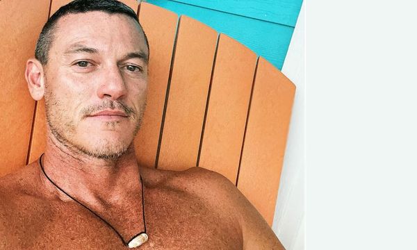 'I Got There' – Luke Evans Shows Off His New and Improved Abs