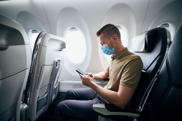 US Doubles the Fine for Mask Rule-Breakers on Planes