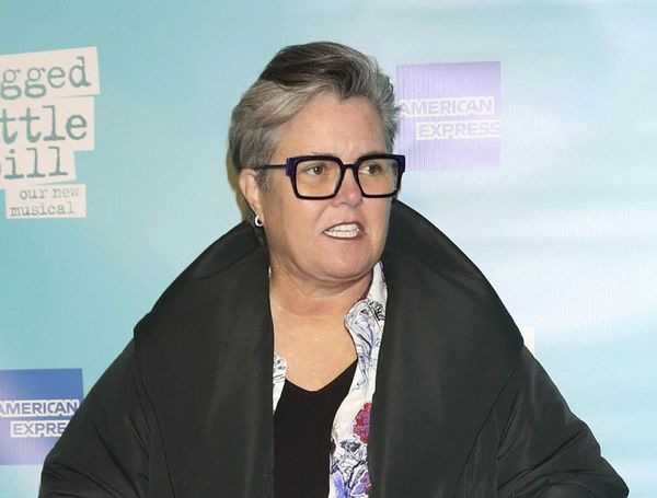 Rosie O'Donnell Flubs Hello to Priyanka Chopra...then Bungles Apology