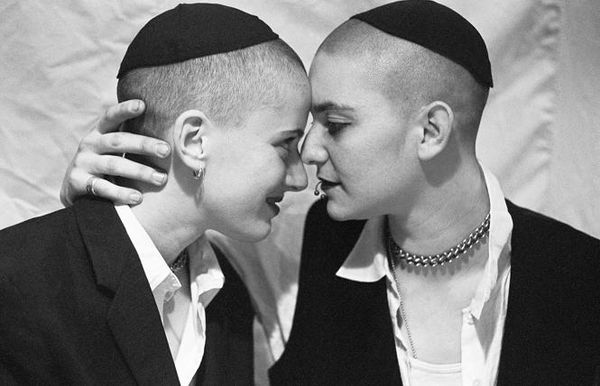 Chloe Sherman's 'Renegades' - Photo Exhibit Documents SF's '90s Lesbian Scene