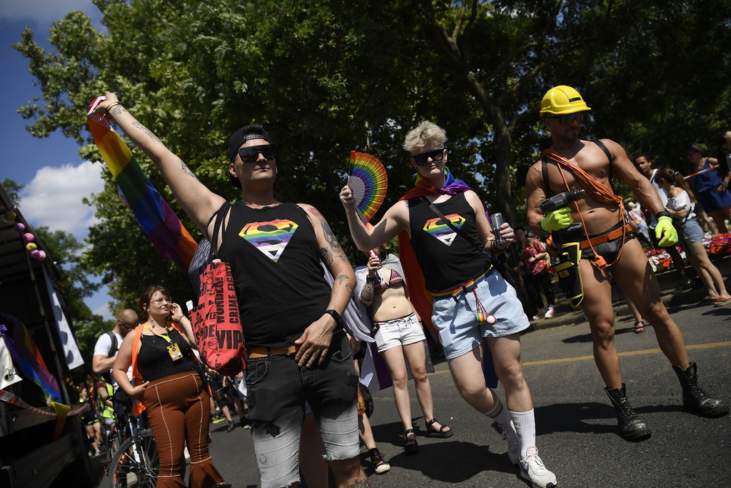 Thousands March At Budapest Pride As Lgbtq Community Voices Anxiety