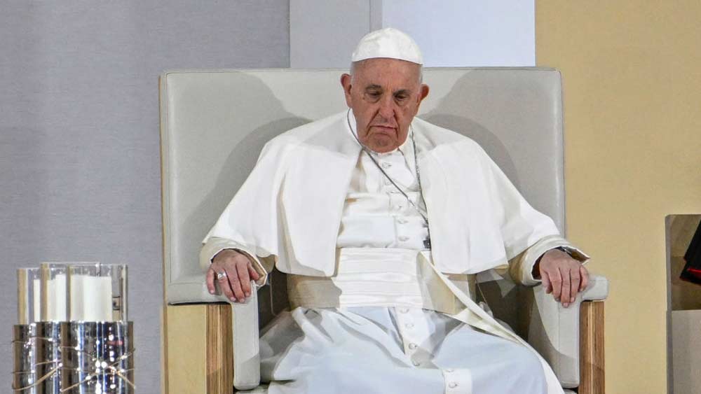 Reports Say Pope Francis Repeated Homophobic Slur for Which He Previously Apologized