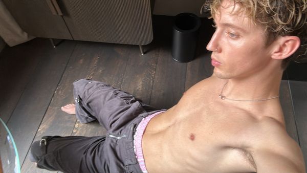 Troye Sivan Takes a Break from Touring with One More Thirst Trap