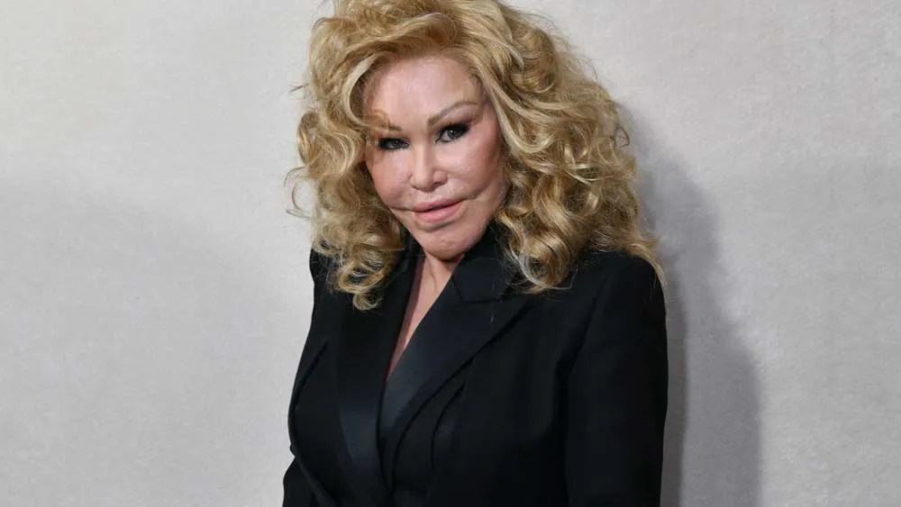 Billionaire 'Catwoman' Jocelyn Wildenstein Dies 