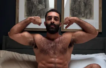 Getting Undressed With Taylor Stilson