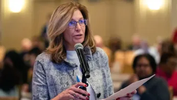 Iowa Democrats Consider Bringing Back Lead Off Caucuses, Even If It Means Going 'Rogue' in 2028