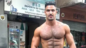 Hot, Hairy Hiker Lucas Thomaz Mendes